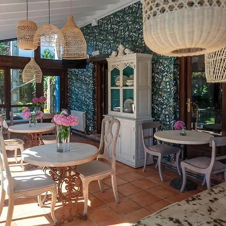 Hotel La Casona De Nueva De Llanes