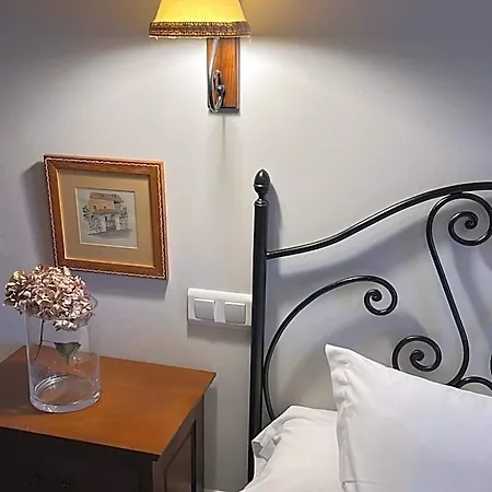 Hotel La Casona De Nueva De Llanes
