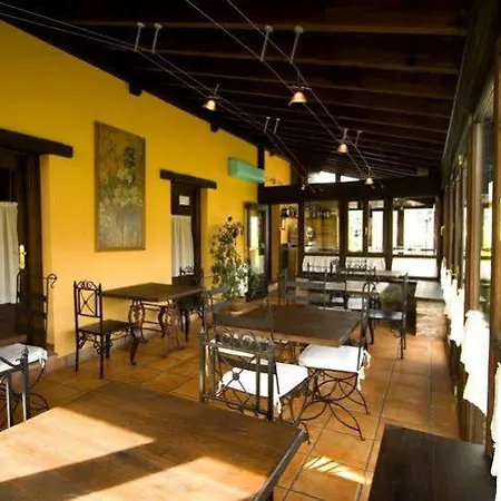 Hotel La Casona De Nueva De Llanes
